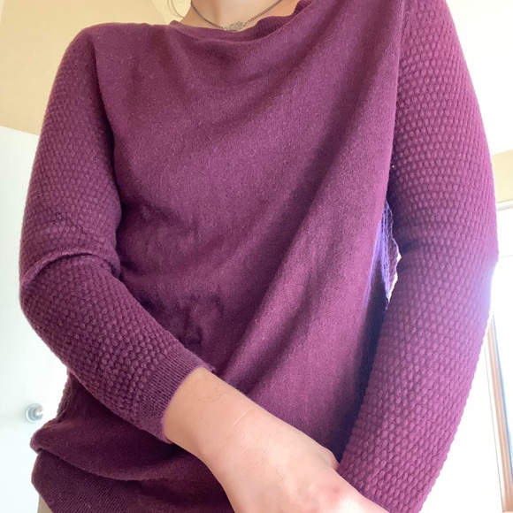 Purple plum colored sweater - Picture 3 of 4